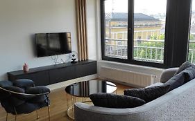 Star Apartments